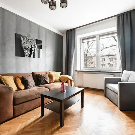 Apartment Metro Plocka Comfy Warschau